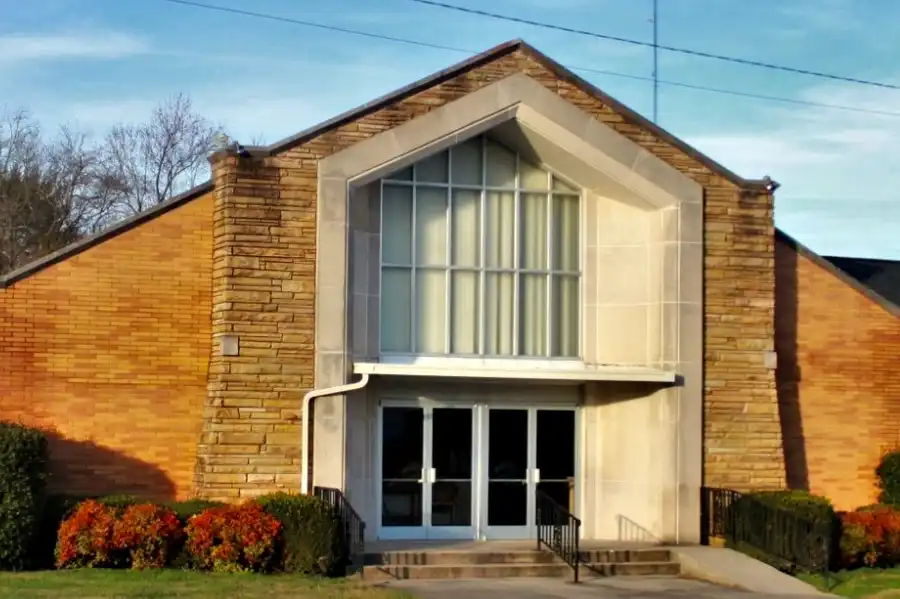 East Main Street Church of Christ - Home Page